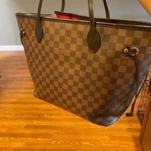 Neverfull Bag MM with Damages